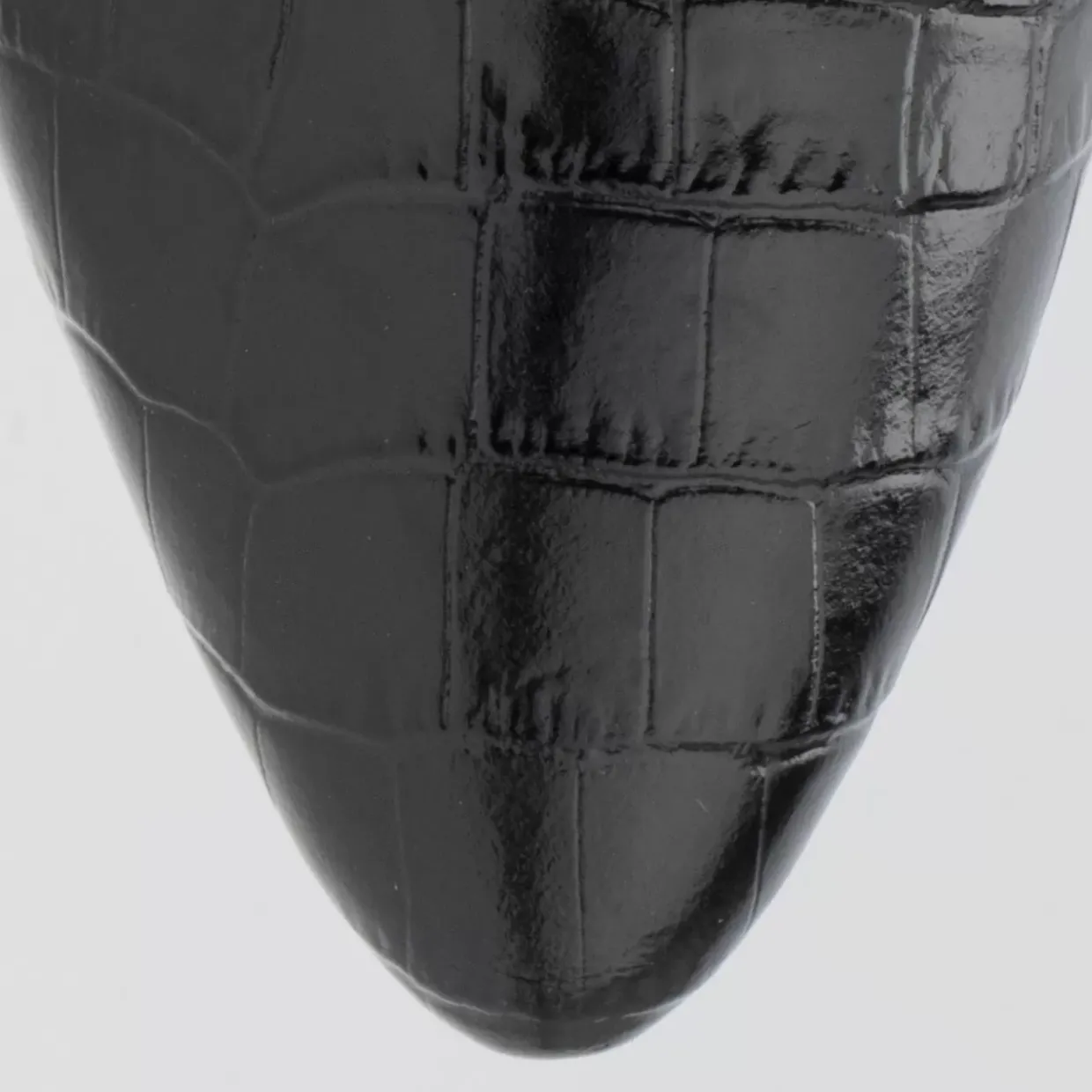 Aquatalia Peony Black Best