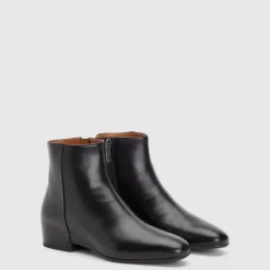 Aquatalia Ulyssaa Black New